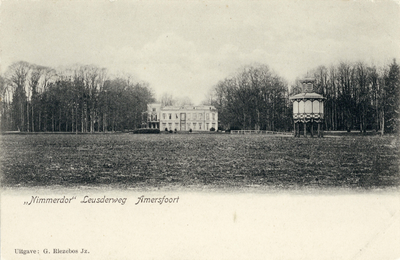 13029 Gezicht op de voorgevel van het landhuis Nimmerdor met omringend park en duiventil (Arnhemseweg 213) te ...